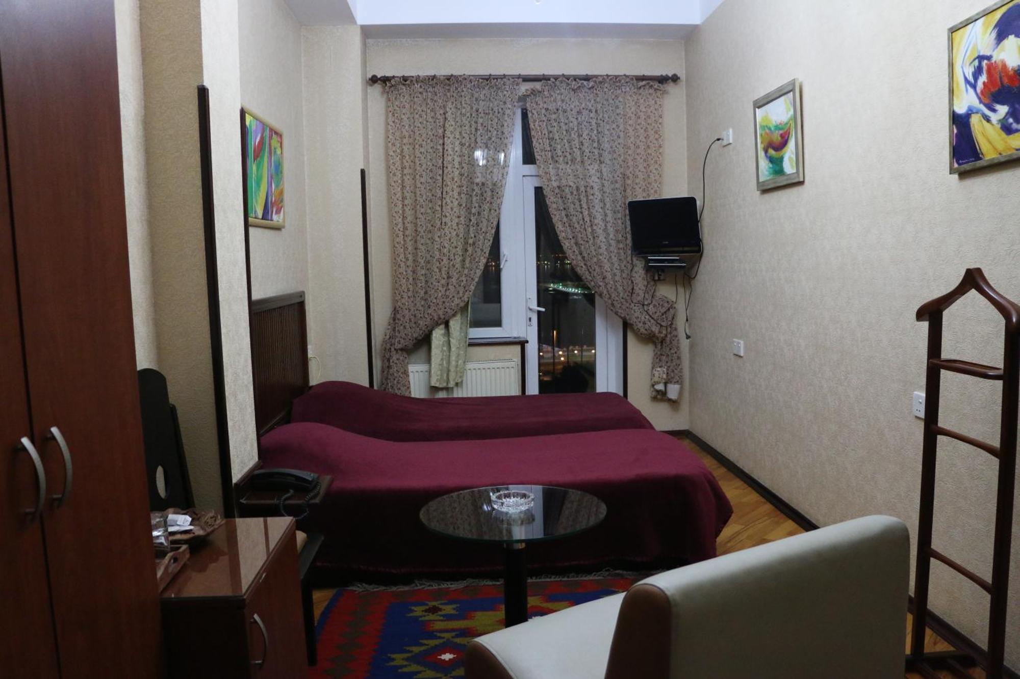 Nur-2 Hotel Baku Ngoại thất bức ảnh